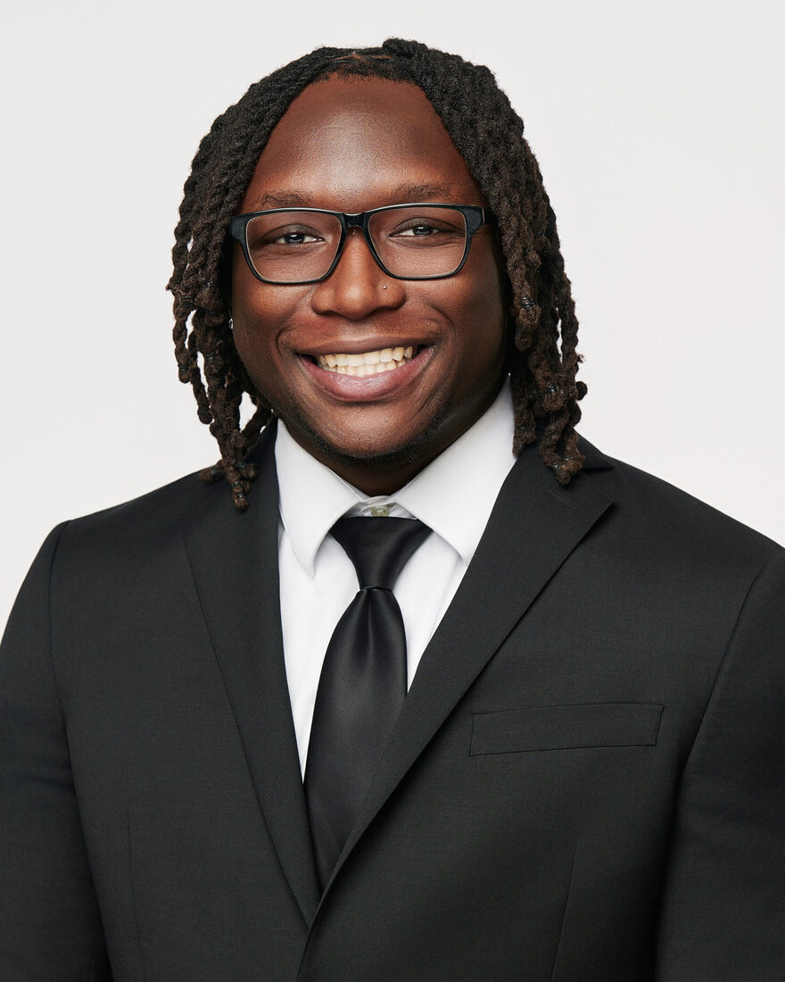 Cedar Park studio headshot, neutral grey background - ATX Headshots