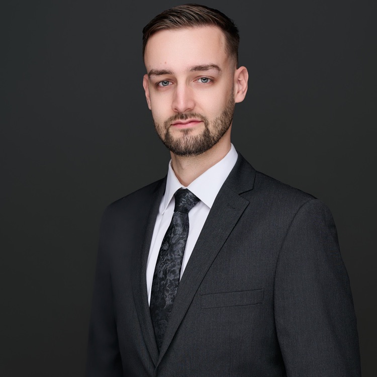 Professional headshot Austin - male executive